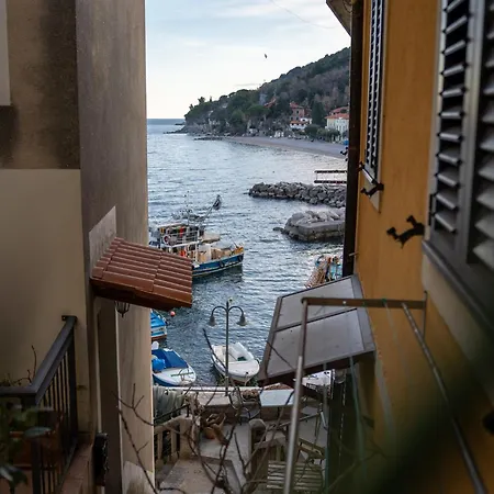 Apartment Greta - 50 M From The Sea